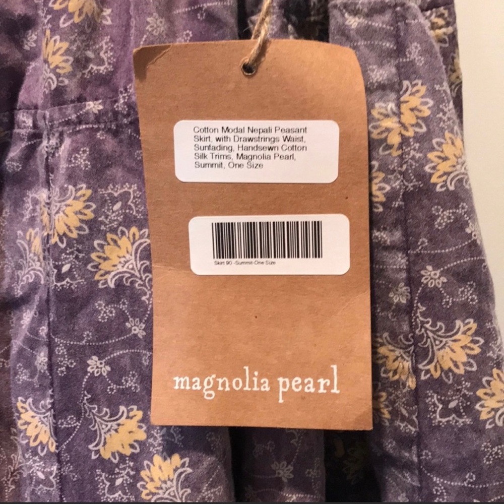 I.S.O !!!    I am looking for this skirt from Magnolia Pearl.